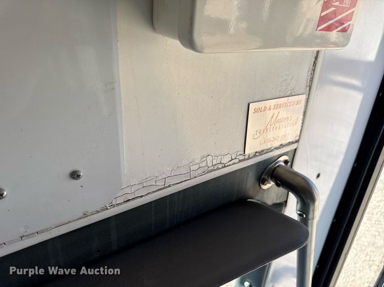 image for item EN4556 1997 Ford E450 Super Duty shuttle bus