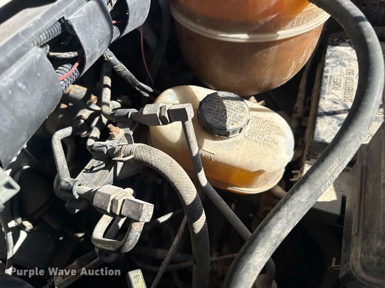 image for item EN4556 1997 Ford E450 Super Duty shuttle bus