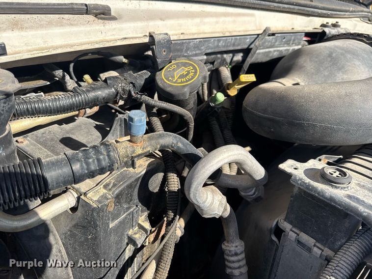 image for item EN4556 1997 Ford E450 Super Duty shuttle bus