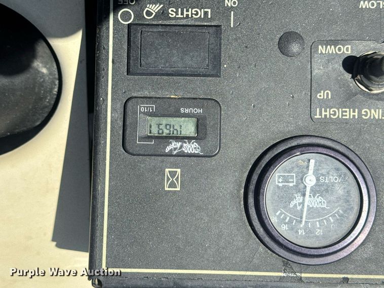 image for item EN4562 Grasshopper 430D ZTR lawn mower