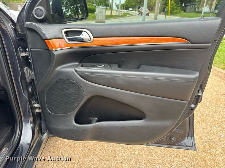 image for item EN4563 2012 Jeep Grand Cherokee SUV