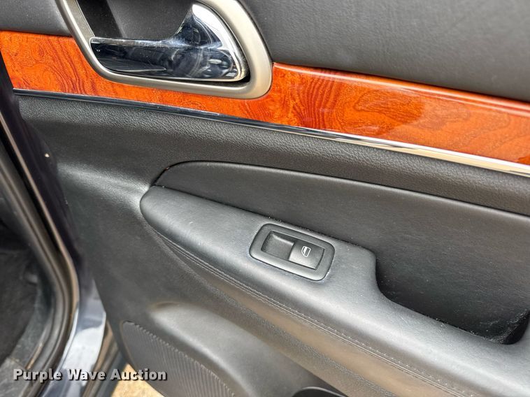 image for item EN4563 2012 Jeep Grand Cherokee SUV