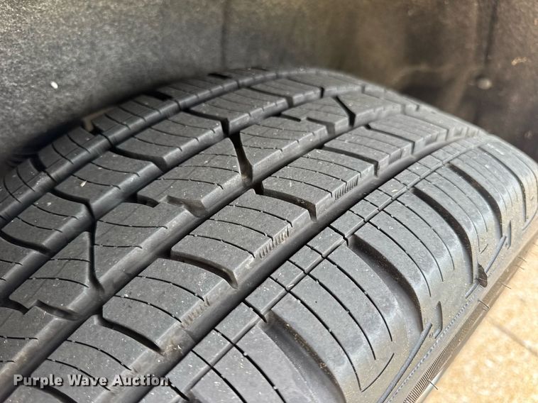 image for item EN4563 2012 Jeep Grand Cherokee SUV