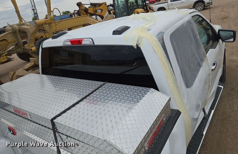 image for item EO0780 2025 Ford F150 XLT SuperCrew pickup truck