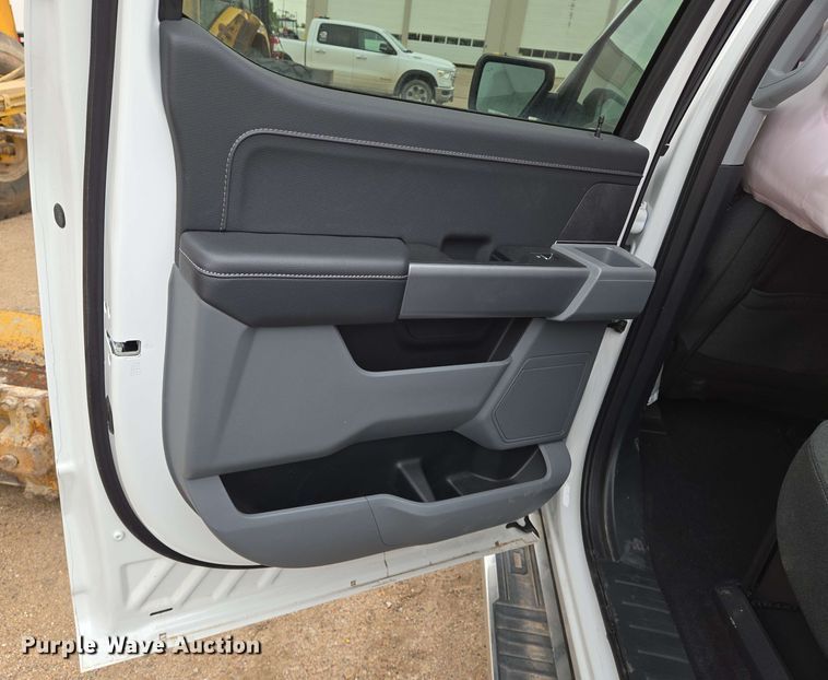 image for item EO0780 2025 Ford F150 XLT SuperCrew pickup truck