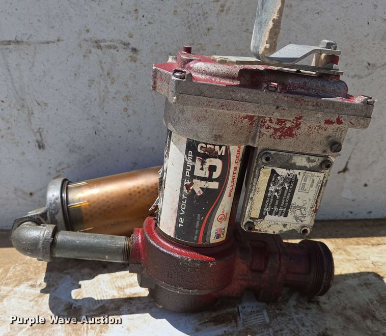 image for item EO0789 (2) fuel tanks