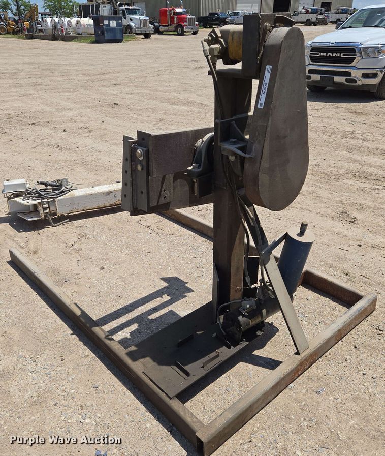 image for item EO0792 Engine stand