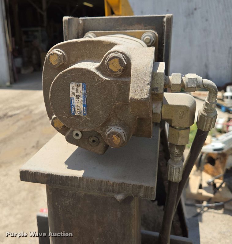 image for item EO0792 Engine stand