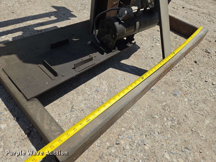 image for item EO0792 Engine stand