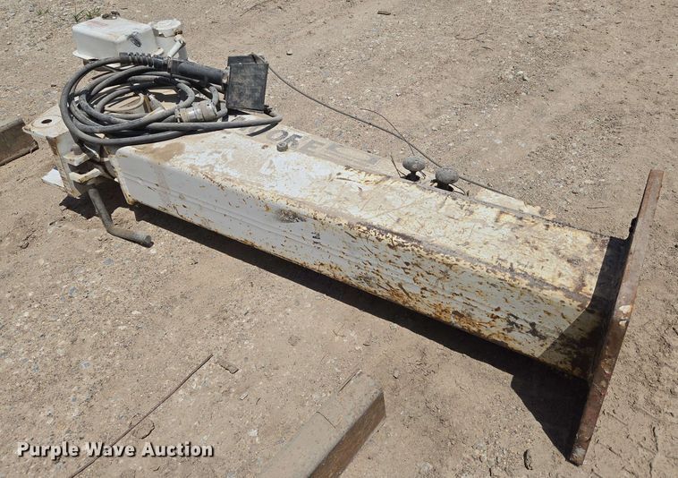 image for item EO0794 (2) Liftmoore truck mounted cranes