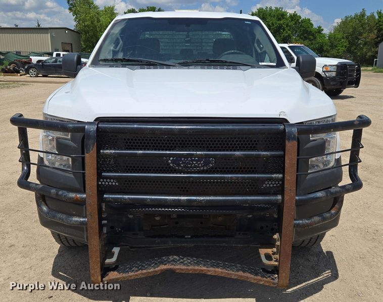 image for item EO0800 2016 Ford F150 SuperCab pickup truck
