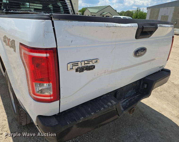 image for item EO0800 2016 Ford F150 SuperCab pickup truck