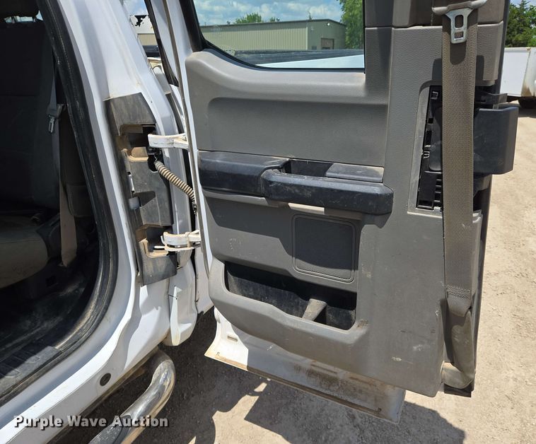 image for item EO0800 2016 Ford F150 SuperCab pickup truck