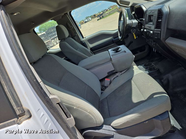 image for item EO0800 2016 Ford F150 SuperCab pickup truck