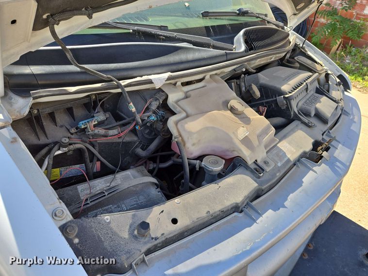 image for item EO0810 1997 Chevrolet  Express G3500 delivery van