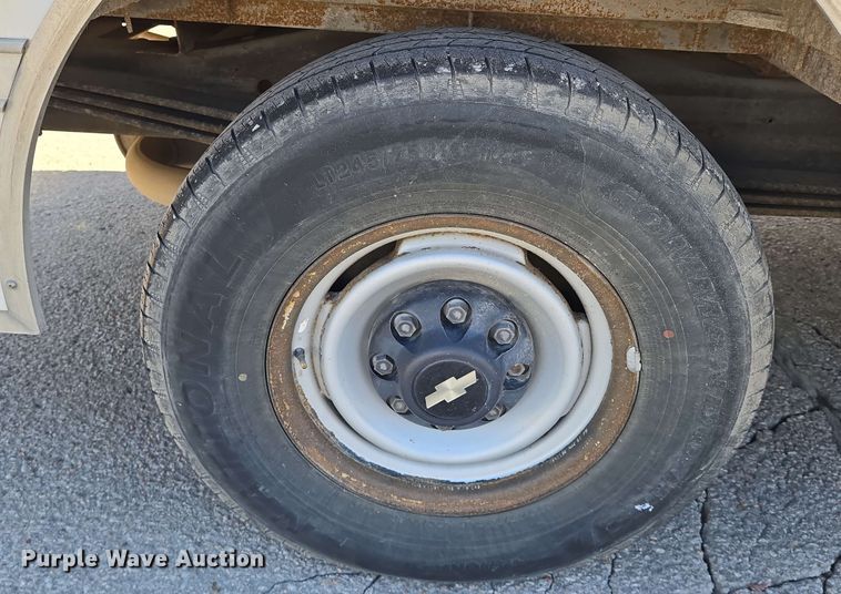 image for item EO0810 1997 Chevrolet  Express G3500 delivery van