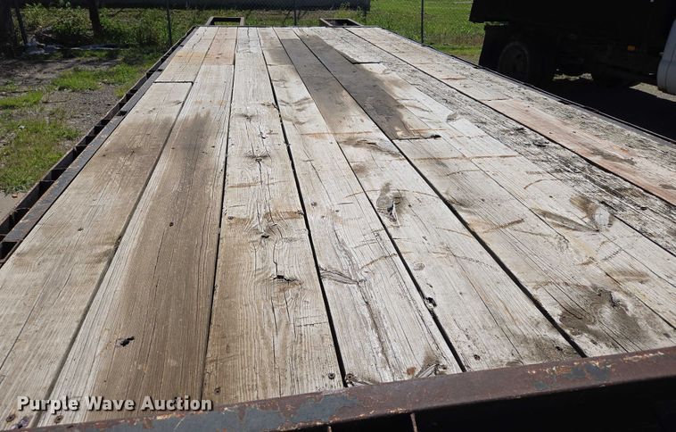 image for item EO0823 1999 Friesen Welding equipment trailer