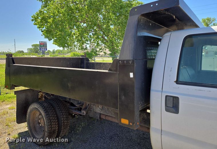 image for item EO0824 2008 Ford F550 Super Duty XL Crew Cab dump truck