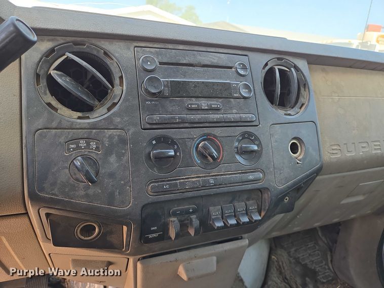 image for item EO0824 2008 Ford F550 Super Duty XL Crew Cab dump truck