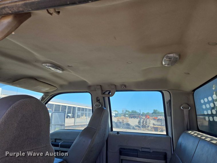 image for item EO0824 2008 Ford F550 Super Duty XL Crew Cab dump truck