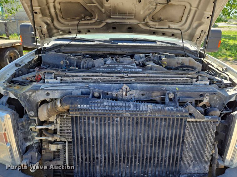 image for item EO0824 2008 Ford F550 Super Duty XL Crew Cab dump truck