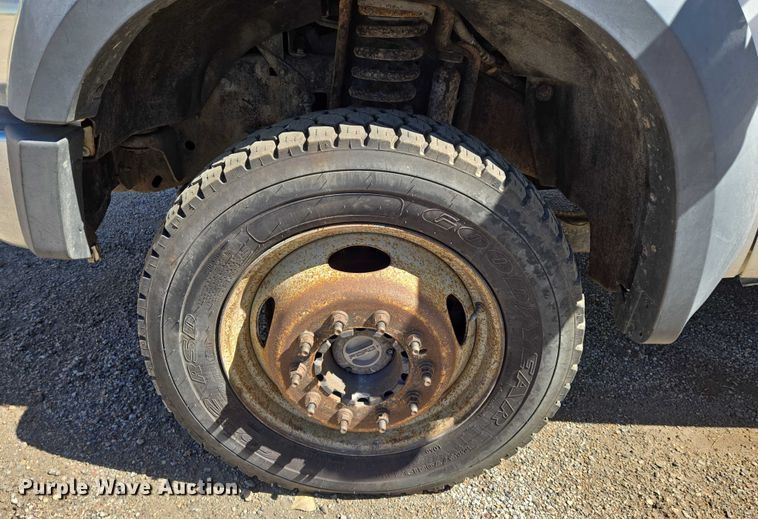 image for item EO0824 2008 Ford F550 Super Duty XL Crew Cab dump truck