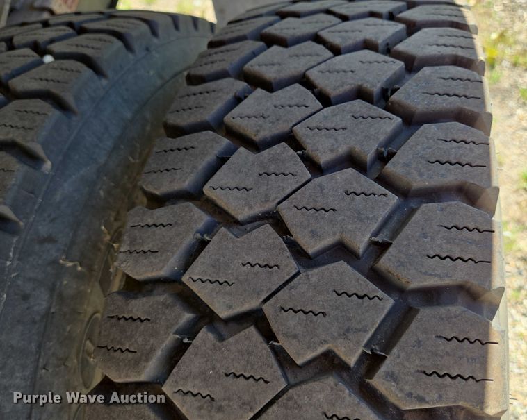 image for item EO0824 2008 Ford F550 Super Duty XL Crew Cab dump truck