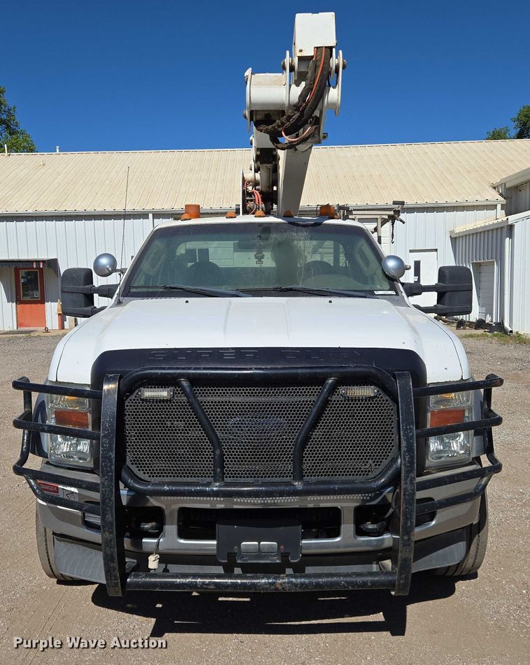 image for item EO0825 2009 Ford F550 Super Duty XL bucket truck