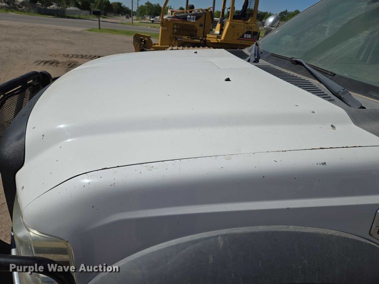 image for item EO0825 2009 Ford F550 Super Duty XL bucket truck