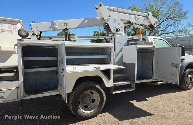 image for item EO0825 2009 Ford F550 Super Duty XL bucket truck