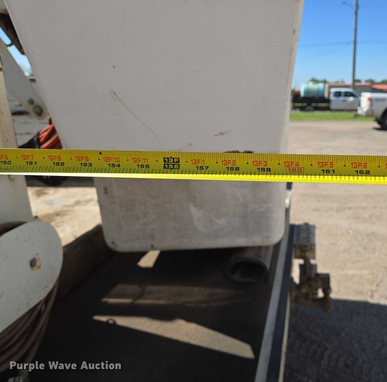 image for item EO0825 2009 Ford F550 Super Duty XL bucket truck