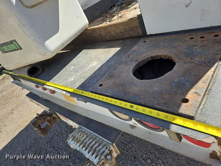 image for item EO0825 2009 Ford F550 Super Duty XL bucket truck