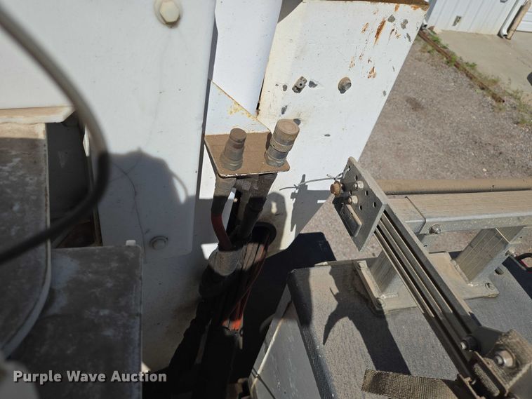 image for item EO0825 2009 Ford F550 Super Duty XL bucket truck