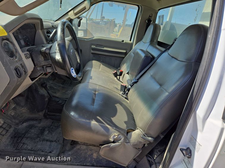 image for item EO0825 2009 Ford F550 Super Duty XL bucket truck