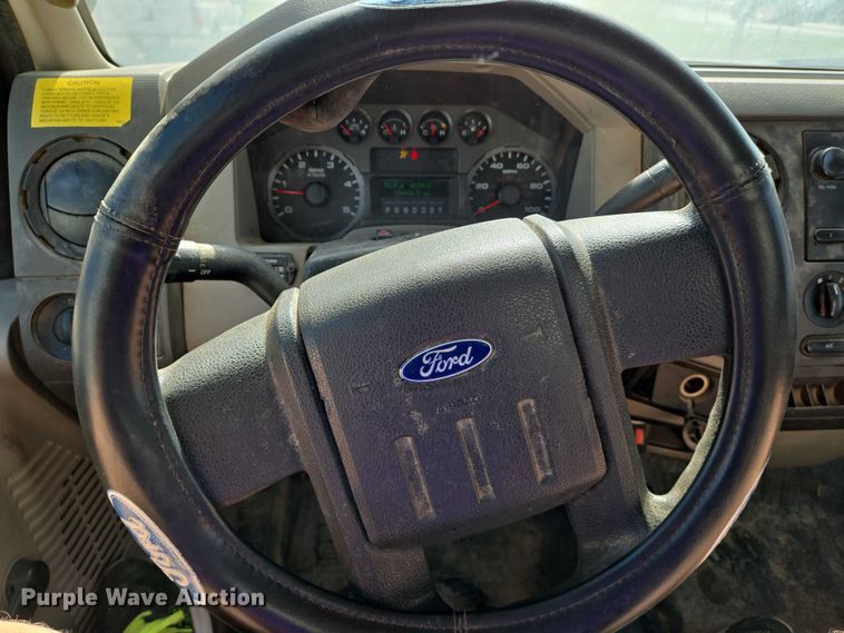 image for item EO0825 2009 Ford F550 Super Duty XL bucket truck