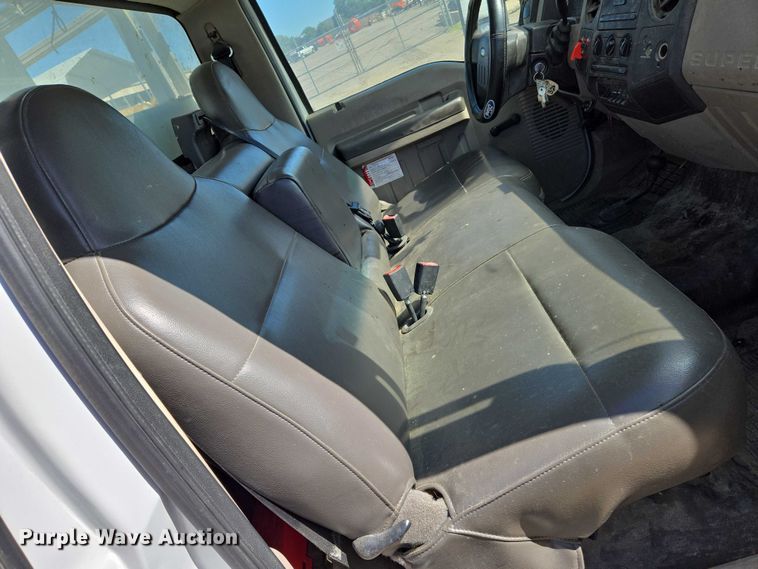 image for item EO0825 2009 Ford F550 Super Duty XL bucket truck