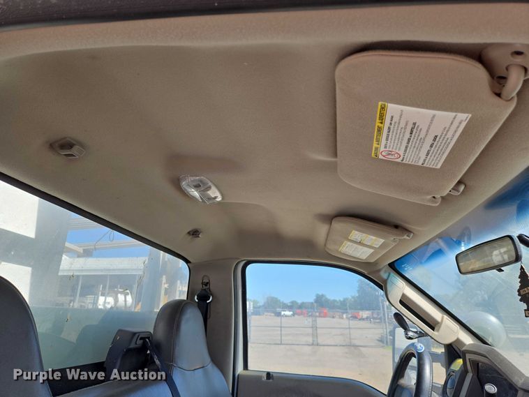 image for item EO0825 2009 Ford F550 Super Duty XL bucket truck