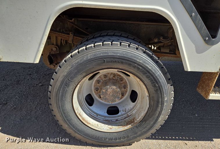 image for item EO0825 2009 Ford F550 Super Duty XL bucket truck