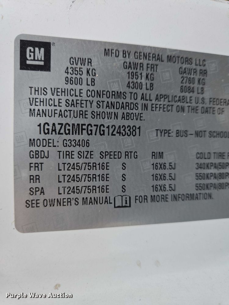 image for item EO0940 2016 Chevrolet Express 3500 van