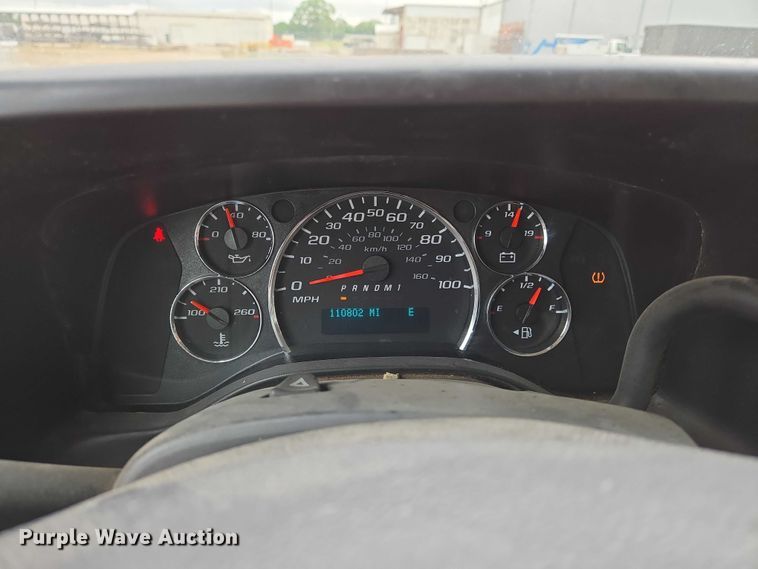 image for item EO0942 2017 Chevrolet Express 3500 van