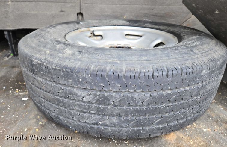 image for item EO0942 2017 Chevrolet Express 3500 van