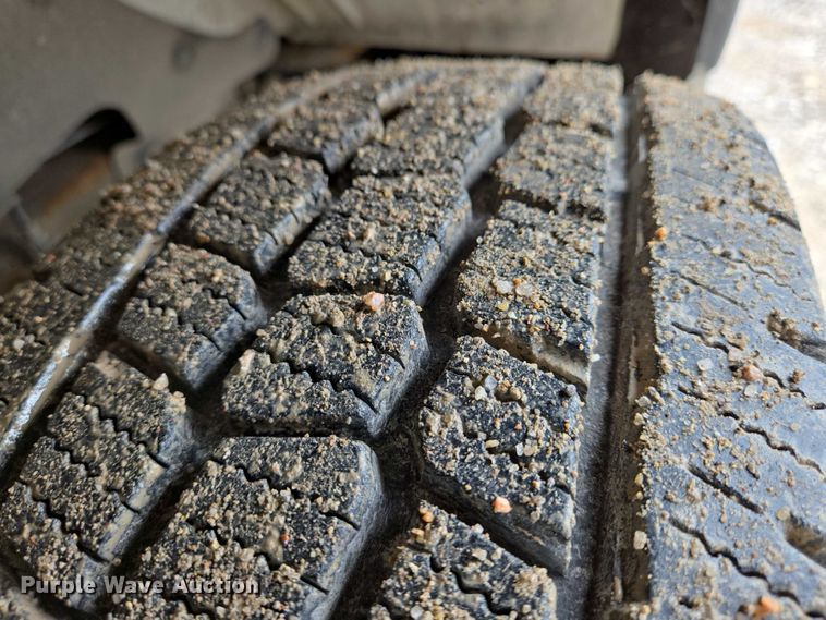 image for item EO0942 2017 Chevrolet Express 3500 van