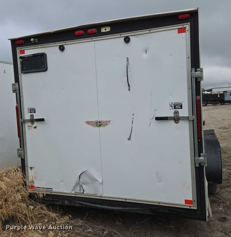 image for item EO0950 2017 H&H enclosed cargo trailer