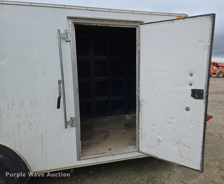 image for item EO0950 2017 H&H enclosed cargo trailer