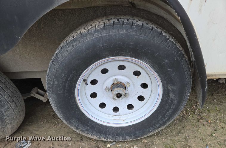 image for item EO0950 2017 H&H enclosed cargo trailer