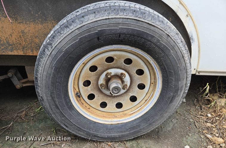 image for item EO0950 2017 H&H enclosed cargo trailer