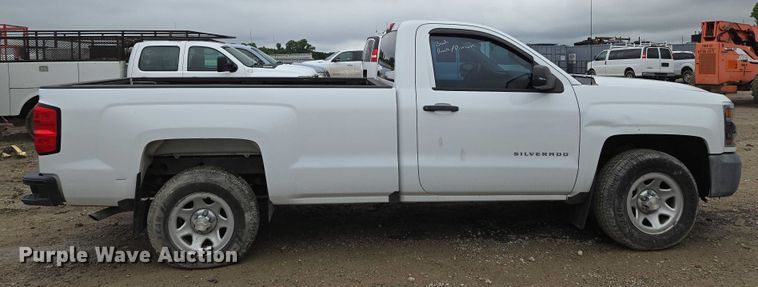 image for item EO0953 2017 Chevrolet Silverado 1500 pickup truck