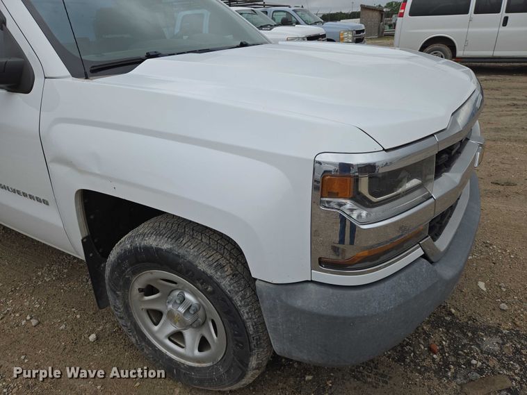 image for item EO0953 2017 Chevrolet Silverado 1500 pickup truck