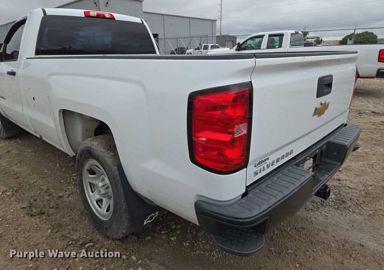 image for item EO0953 2017 Chevrolet Silverado 1500 pickup truck