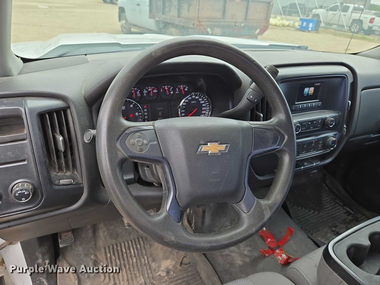 image for item EO0953 2017 Chevrolet Silverado 1500 pickup truck